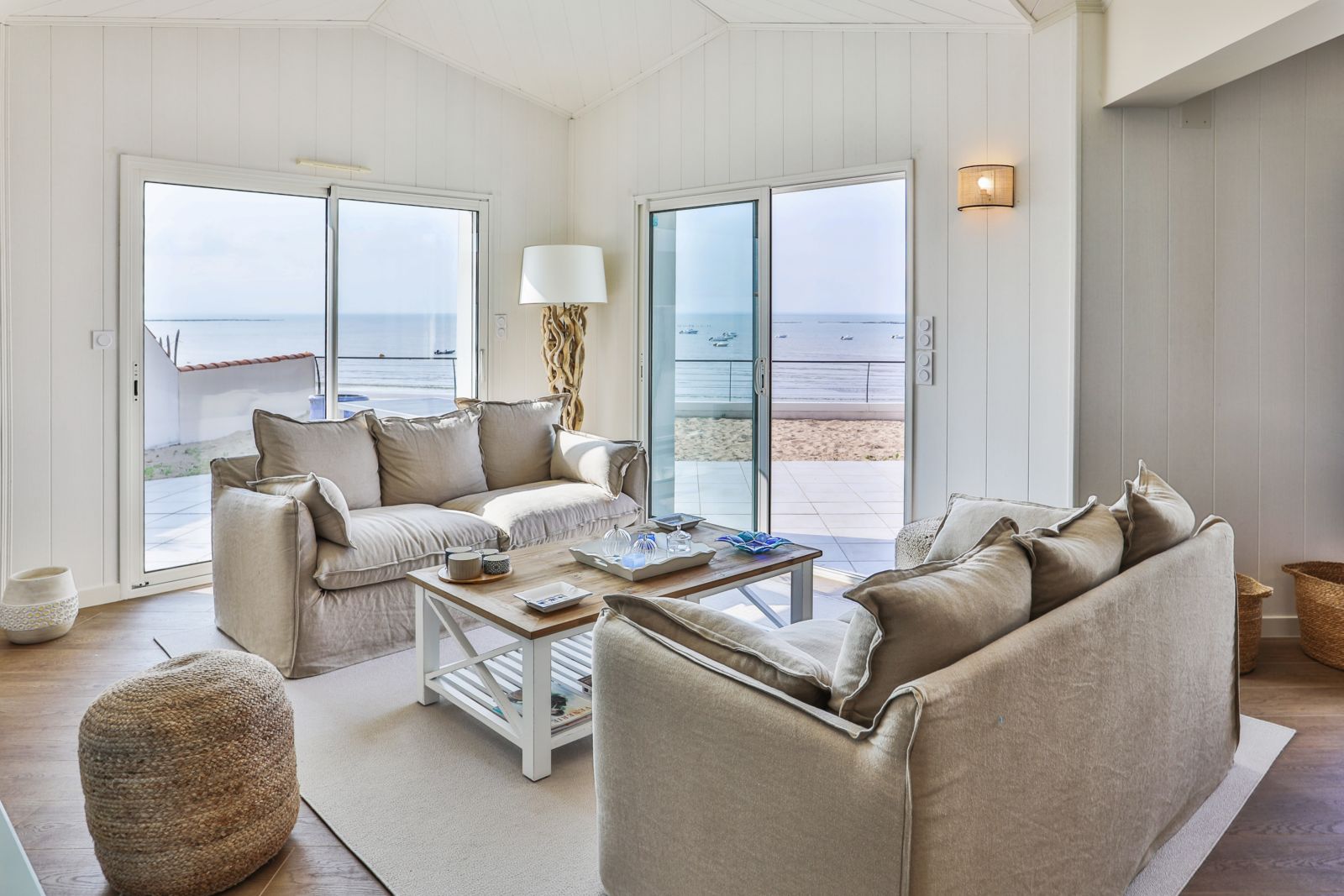 Maison Bord De Mer